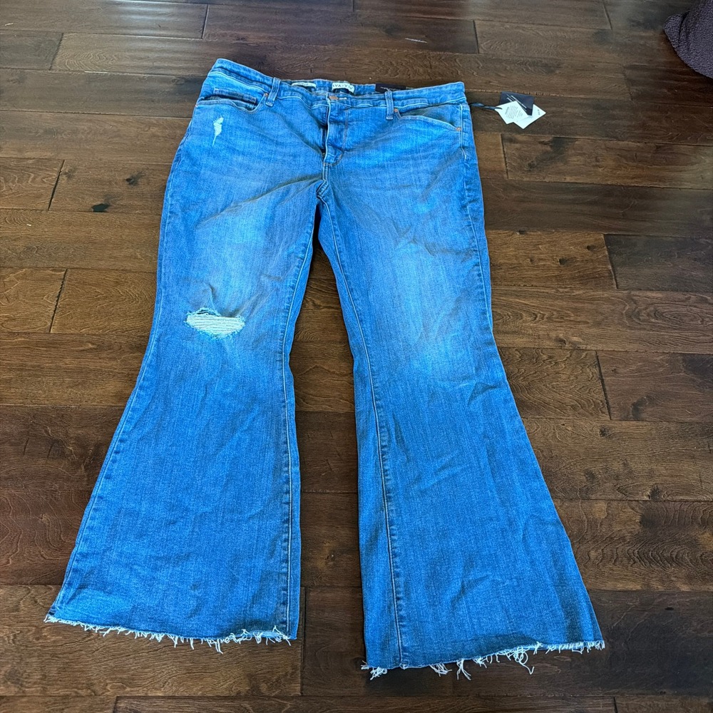 Ava & Viv Womens Plus 20 High-Rise Flare Jeans Distressed Raw Hem Blue Denim